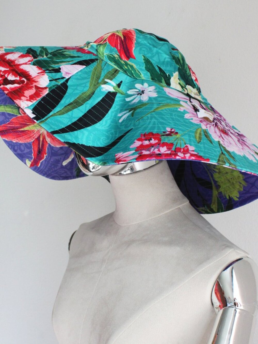 Johnny Was Reversible Beach Hat Goza Mix NWOT O/S
